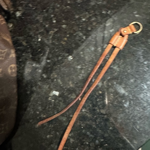 Authentic Louis Vuitton Neverfull Mm - Picture 5 of 11